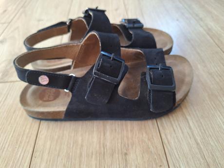 Sandále, 32