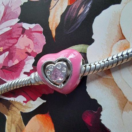 Prívesok labka v srdiečku, 