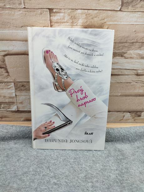 Prvý hrob napravo - darynda jones, 