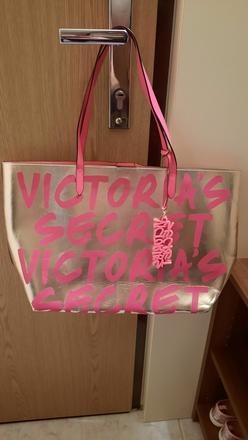 Shopper victoria's secret, victoria's secret
