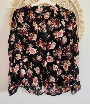 Kvietkovaná blúzka, m