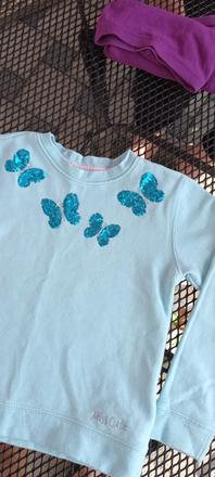 Nádherná mikinka s motýlikmi, 122