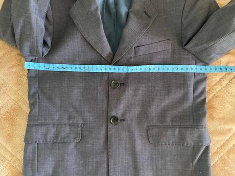 Chlapčenský oblek.,