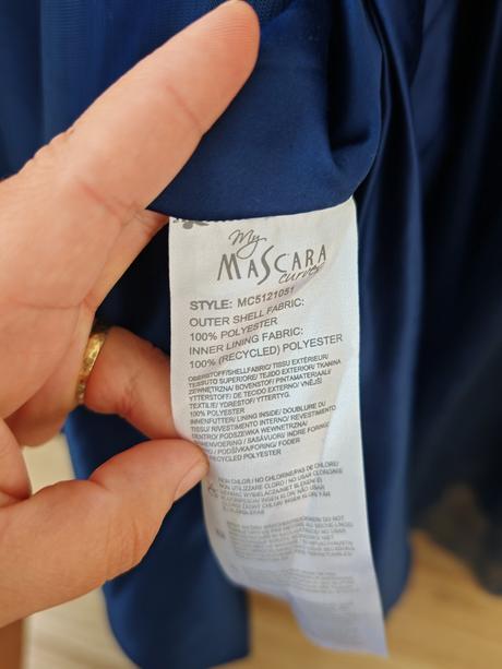 Slávnostné šaty mascara, l