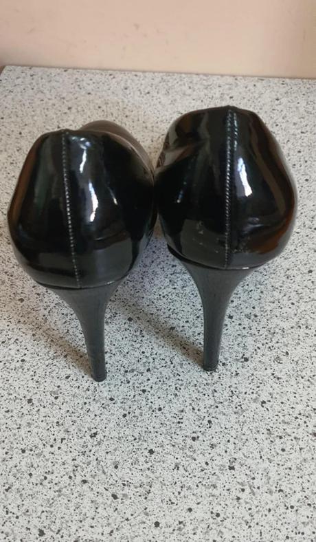 Lodicky small swan vel. 40, 40