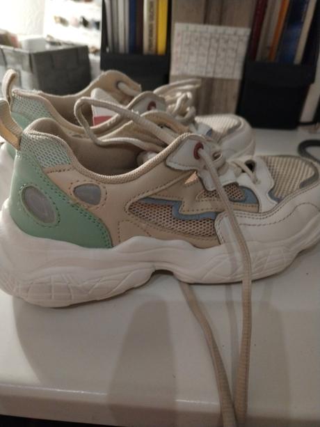 Tenisky, reserved,35