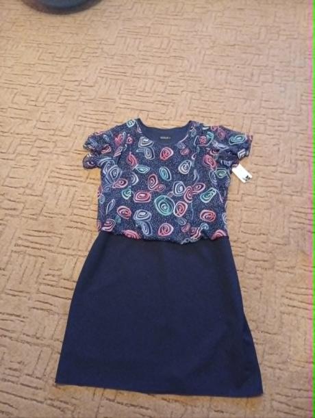 Kvalitné spoločenské /aj na iné príležitosti/ šaty, 48