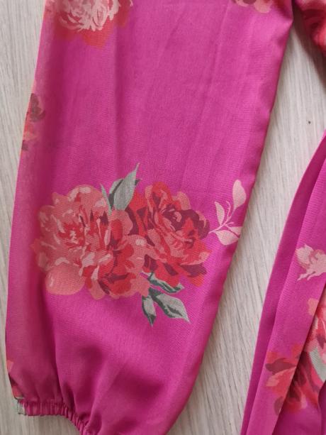 Šaty výborný stav, reserved,164