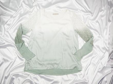 Kvalitná bledozelená blúzka cream, m