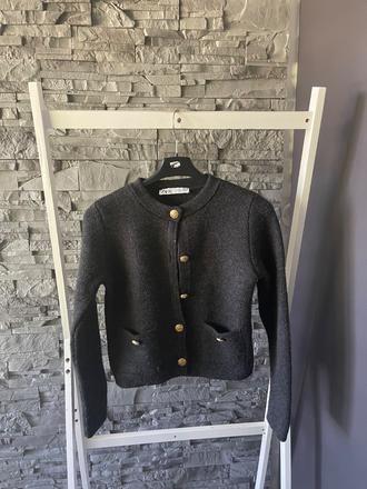 Zara v.s, zara,s