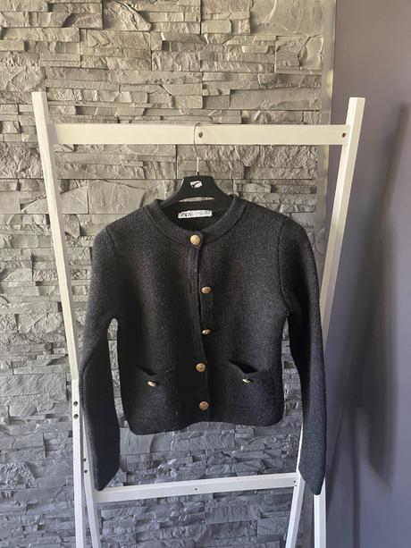 Zara v.s, zara,s