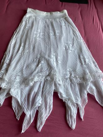 Nadherna biela sukna, m