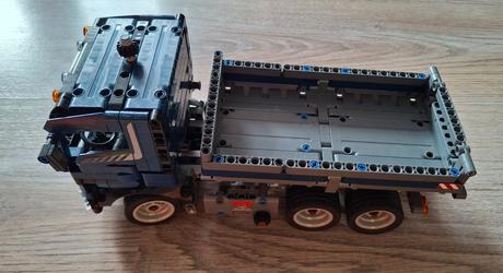 Lego technic 42203 vyklápací nákladiak,