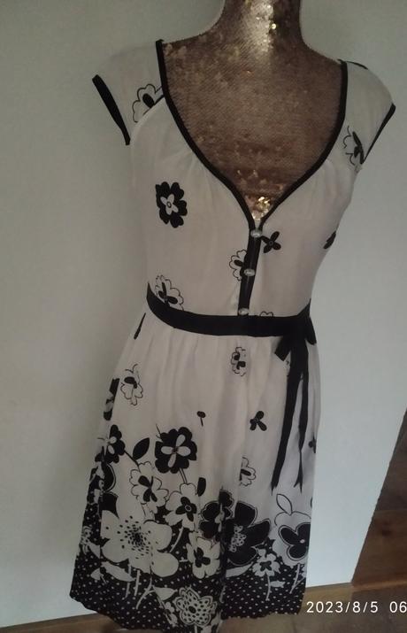 Krasne romantické saty, amisu,36