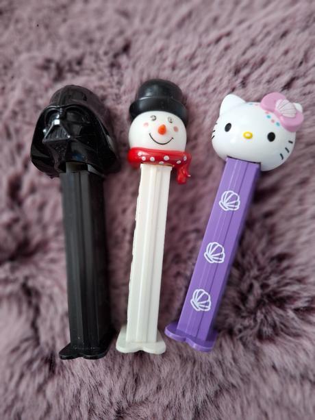 Pez zásobníky na cukriky,