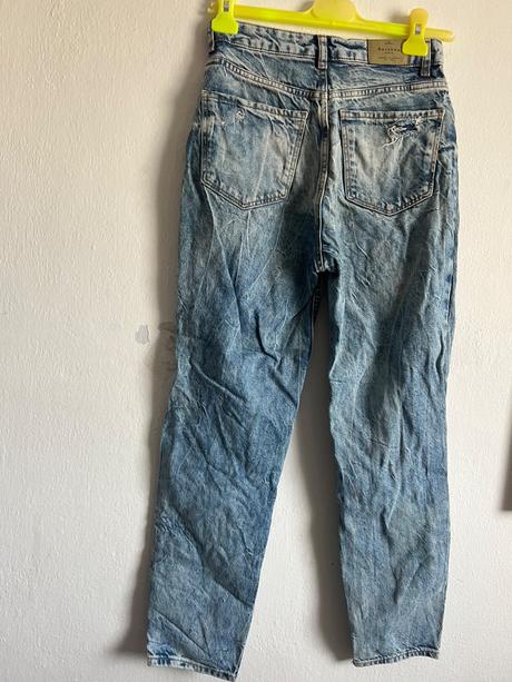 Rifle trendy s vyssim pasom trhane bershka velk 36, bershka,s