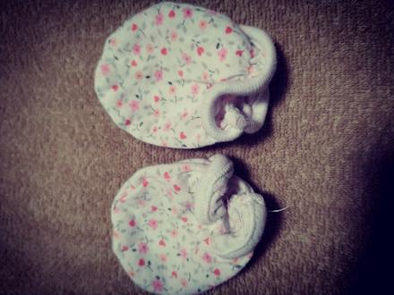 Rukavičky pre novorodenca top stav, 62