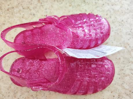 Sandálky aj do vody, 29