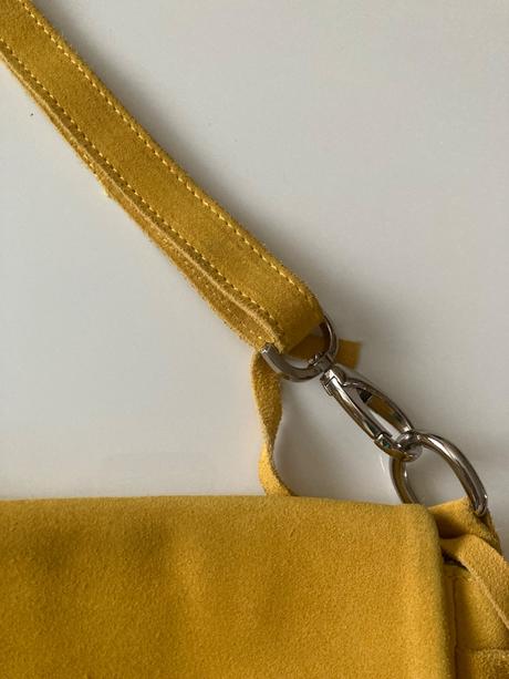 Kabelka z brusenej koze, 