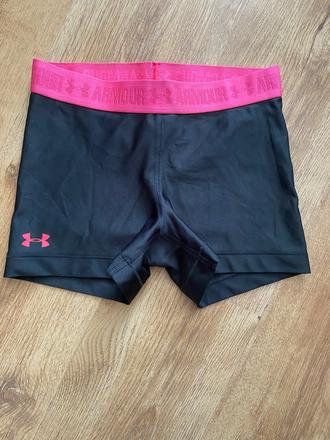 Under armour kratasy, under armour,m