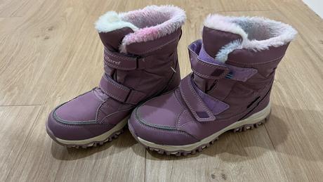 Snehule, deichmann,35