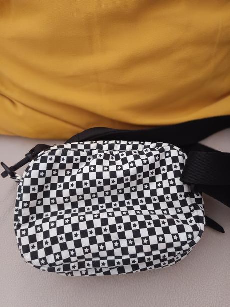 Zara ruksaky/ladvinky/ tašky, 