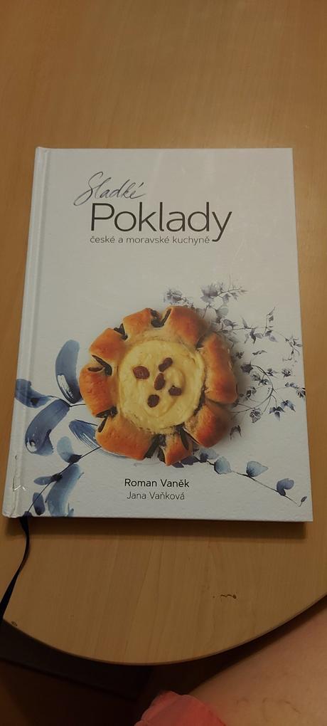 Kniha sladké poklady české a moravské kuchyne, 
