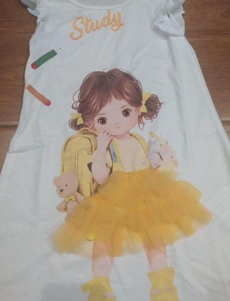 Šatky s dievčatkom, 110