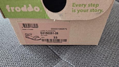 Krásne kožené sandálky froddo, froddo,33