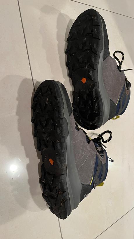 Turistické topánky, 37