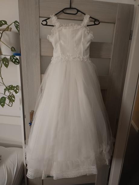 Šaty na 1.sv.prijímanie, 134