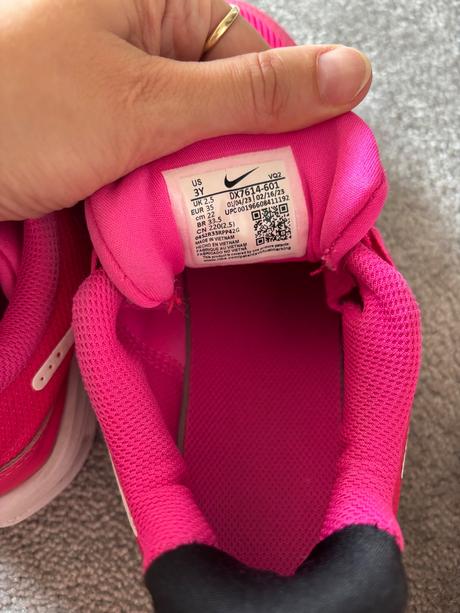 Botasky, nike,34