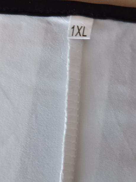 Šaty bez rukávov, xl
