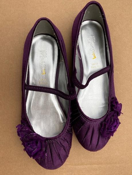 Balerinky s kvietkami a ozdobnym riasenim, 32