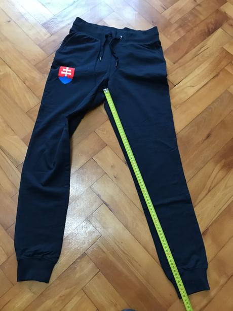 Dámska tepláková súprava slovakia, s