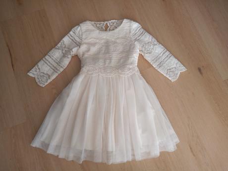 Smotanové šaty s krajkou, 128