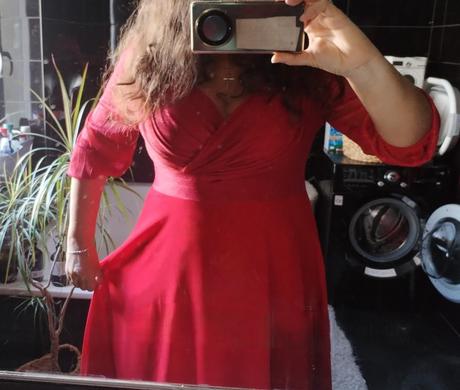 Spoločenské šaty, l