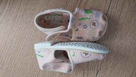 Papucky, deichmann,21