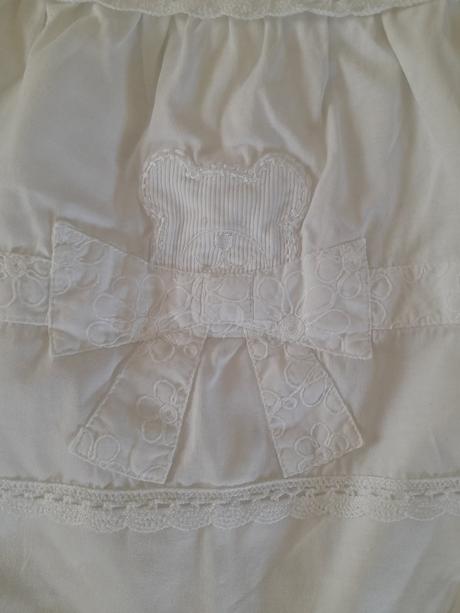 Čipkované body s mackom, 74