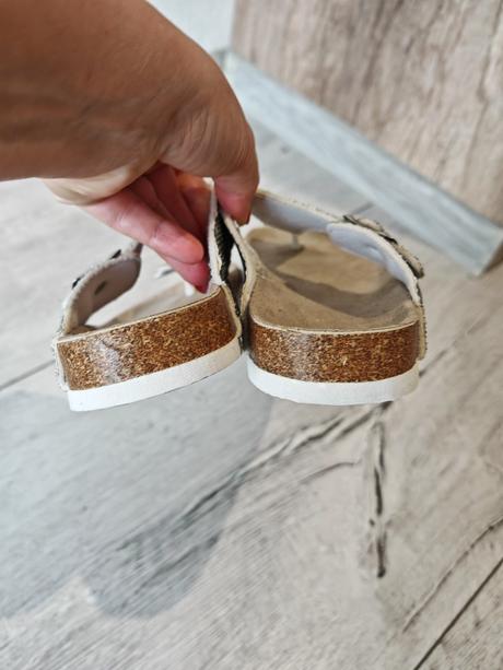 Dievčenské šľapky, 34