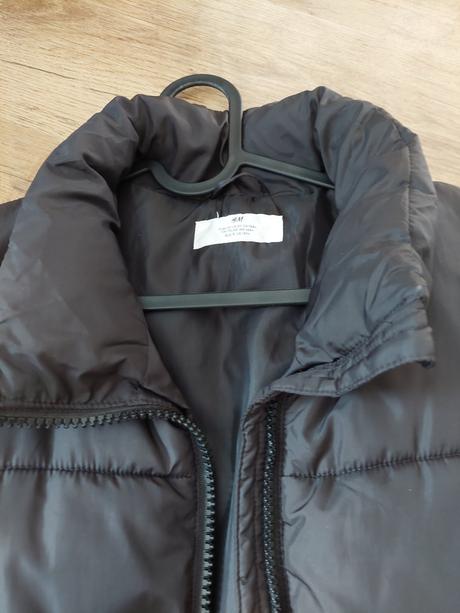 Cierna zimna bunda s kapucnou, h&m,170
