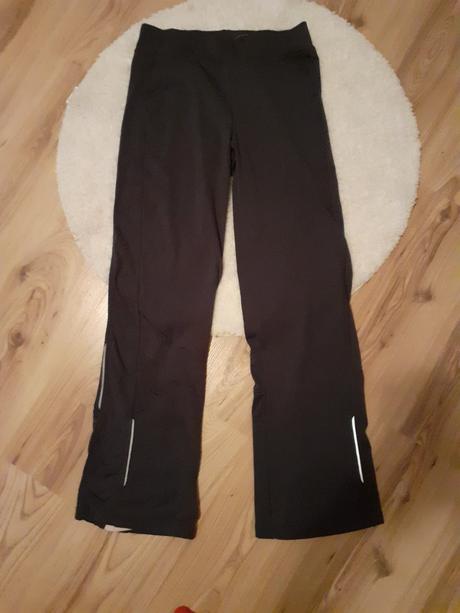 Sportove teplaky, 36