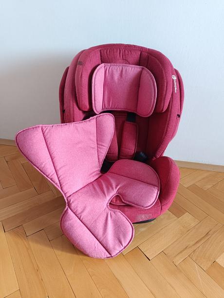 Predám detskú autosedačku značky petite&mars, petite&mars