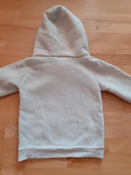 Teplejšia mikina, 110