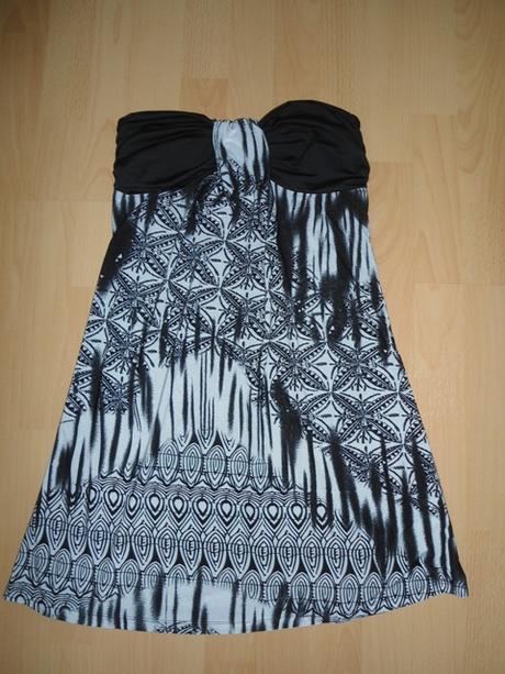 Ciernobiele tricko bez ramienok, 38