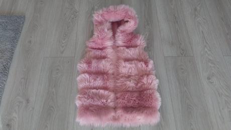 Kozusinova bunda 134/140, 134