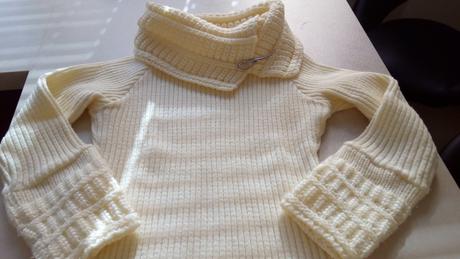 Pulóvrik s krásnym golierom, 158