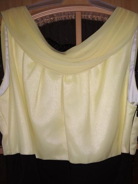 Elegantné šaty, 44