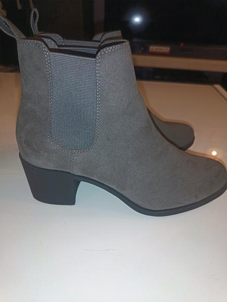 Šedé kotničky 39, graceland,39