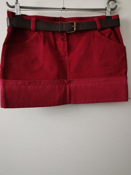 Menčestrová sukňa, l